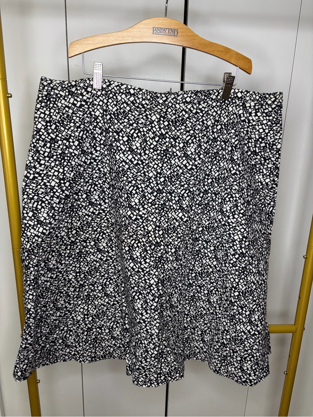 Black & White Patterned Skirt
